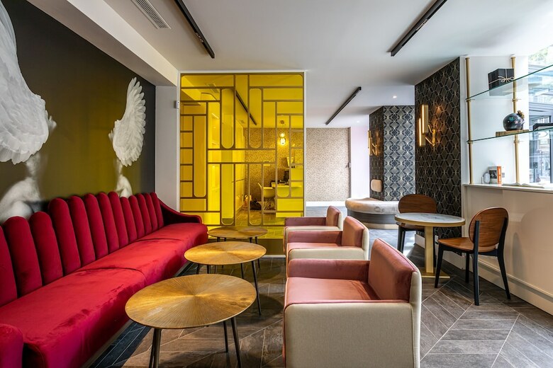 Hotel Nude Paris - Color Vision
