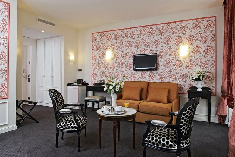 Hotel Saint Petersbourg Opera