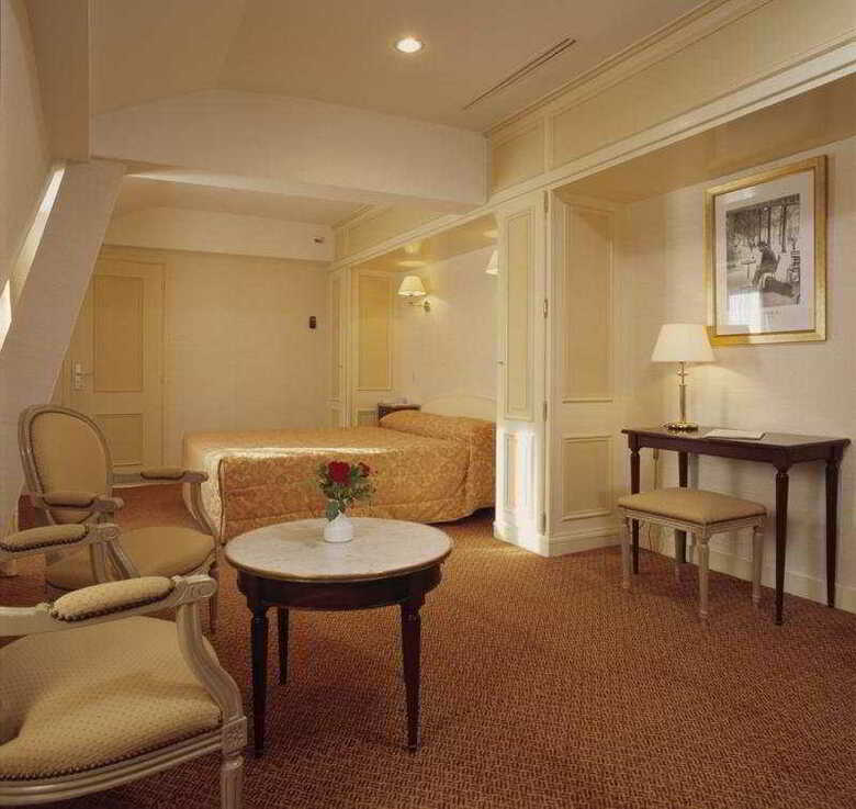 Hotel Saint Petersbourg Opera
