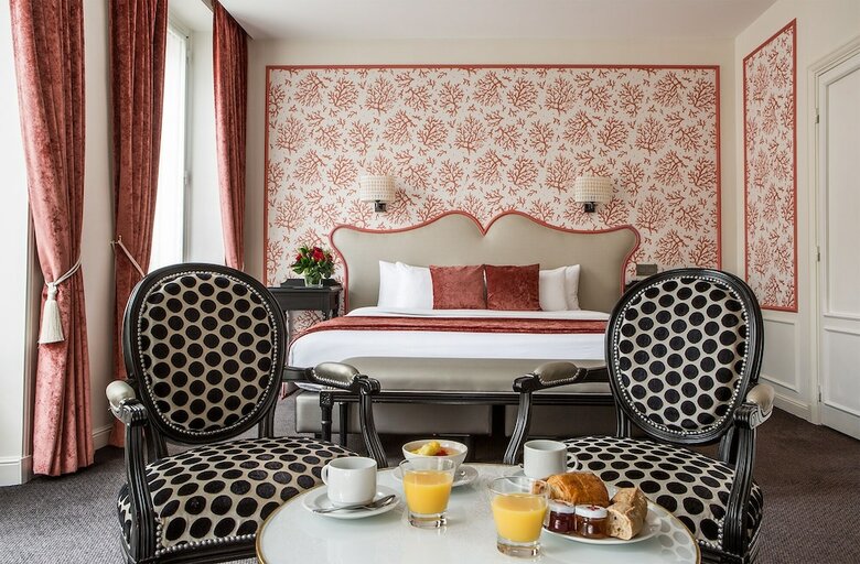 Hotel Saint Petersbourg Opera