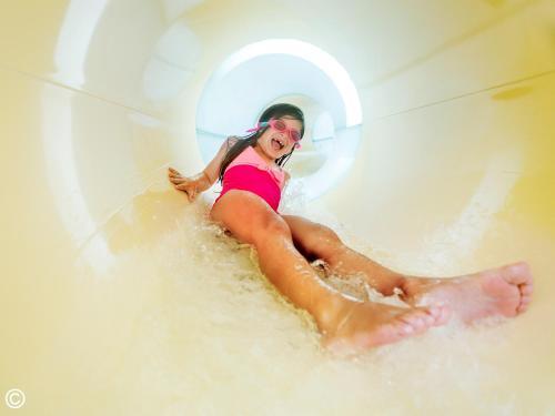 Hotel Crown Reef Beach Resort And Waterpark