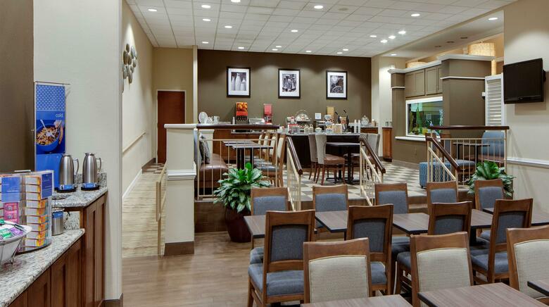 Hotel Hampton Inn Myrtle Beach Broadway At The Beach