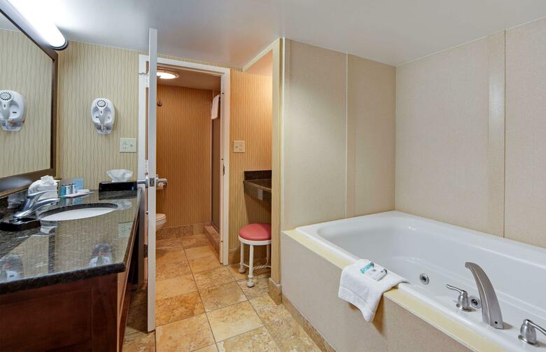 Hotel Hampton Inn Myrtle Beach Broadway At The Beach