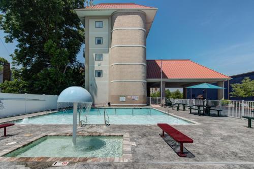 Hotel River Bend Inn - Pigeon Forge