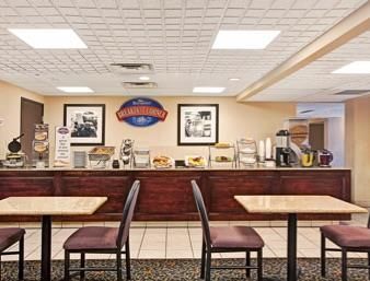 Motel Baymont Inn & Suites Houston- Sam Houston Parkway