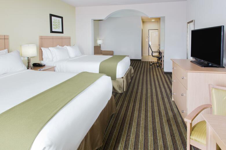 Holiday Inn Express Hotel & Suites Alvarado