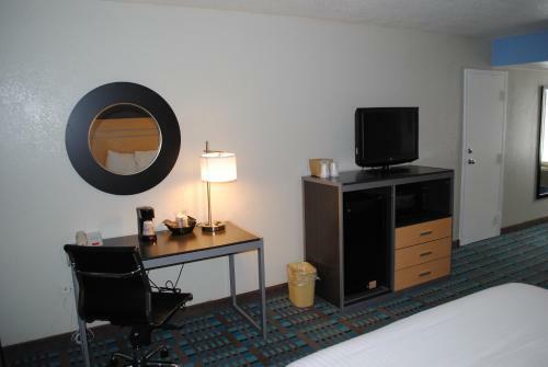 Hotel Fifth Season Inn & Suites