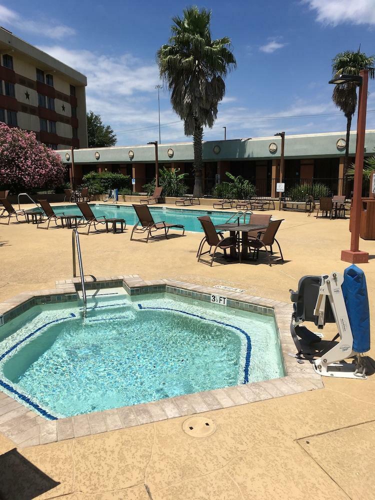 Wyndham Garden Hotel Austin