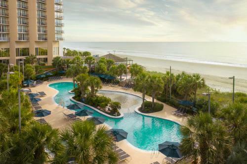 Hotel Royale Palms By Hilton