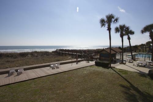 Hotel Peppertree By The Sea