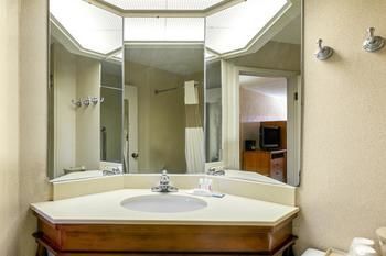 Hotel Baymont Inn And Suites Amarillo East