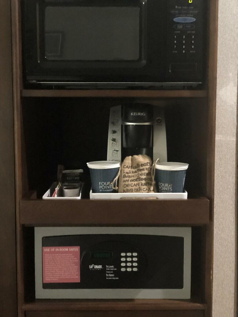 Holiday Inn Express Hotel & Suites Arlington/six Flags Area