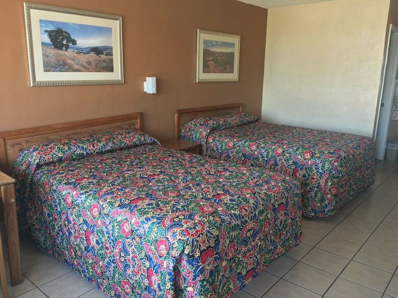 Budget Inn Motel