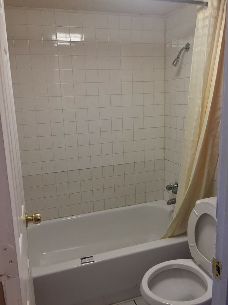 Budget Inn Motel
