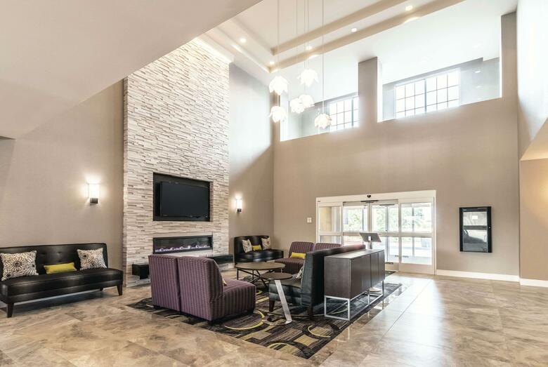 Hotel La Quinta Inn & Suites Arlington North Six Flags Drive