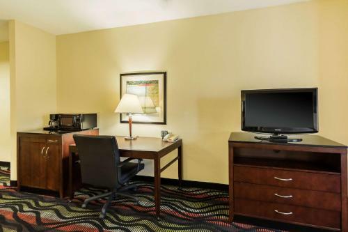 Hotel Comfort Suites Beaumont