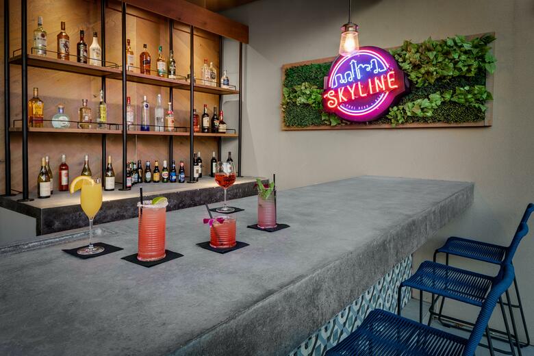 Holiday Inn Express Hotel & Suites Austin Downtown