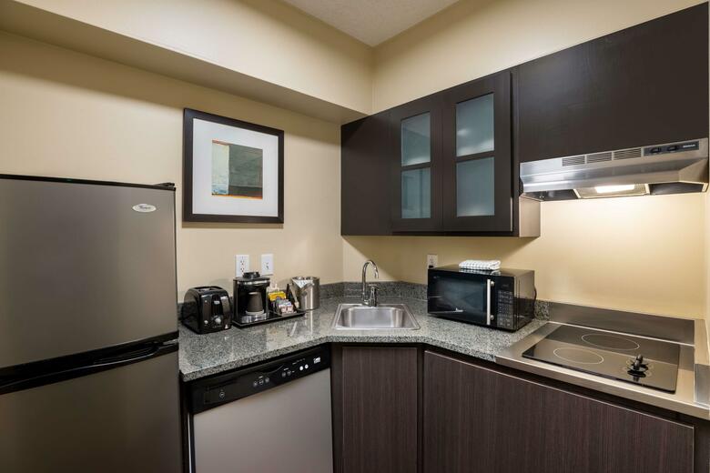 Hotel Doubletree Suites By Hilton Austin