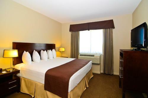 Hotel Baymont By Wyndham Columbus