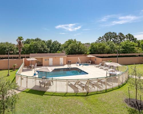 Hotel Courtyard College Station