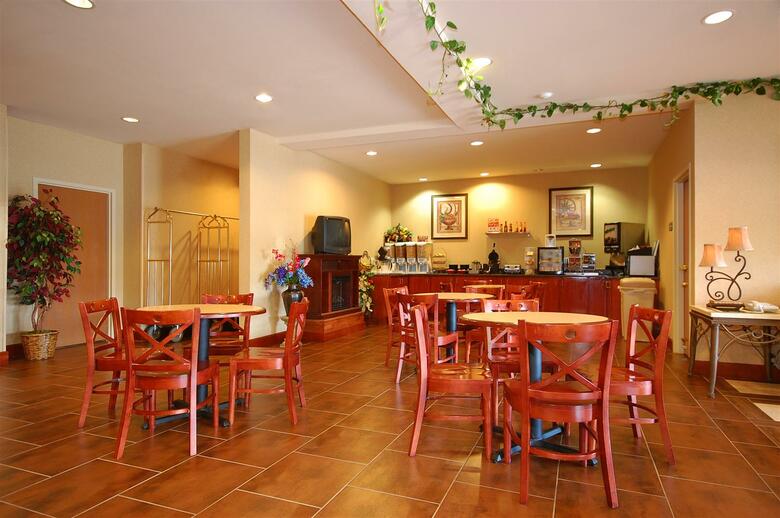 Hotel Best Western Plus Denton Inn & Suites