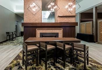 Holiday Inn Hotel & Suites Denton University Area