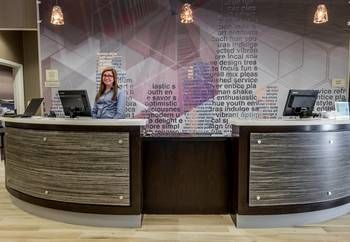 Holiday Inn Hotel & Suites Denton University Area