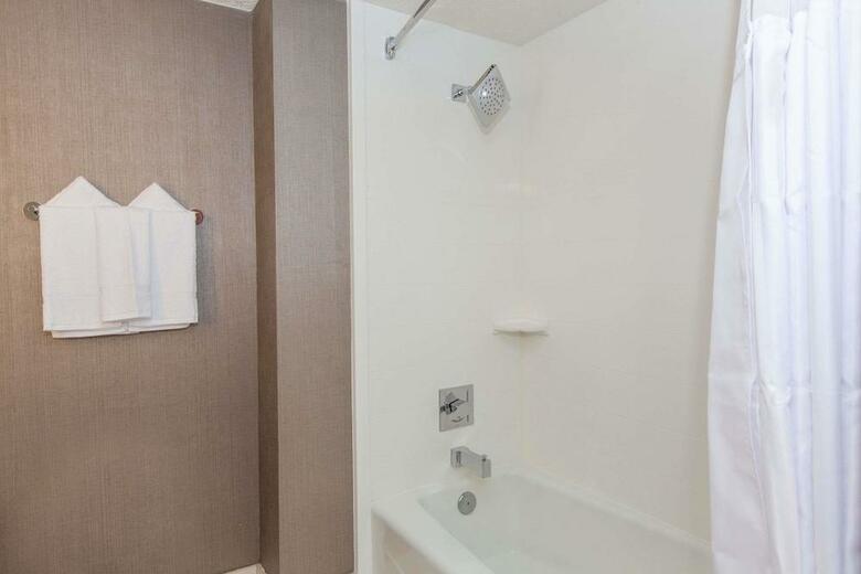 Hotel Wyndham Dallas Suites - Park Central