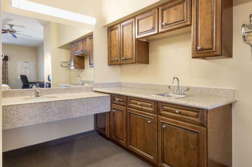Hotel Days Inn Baytown East