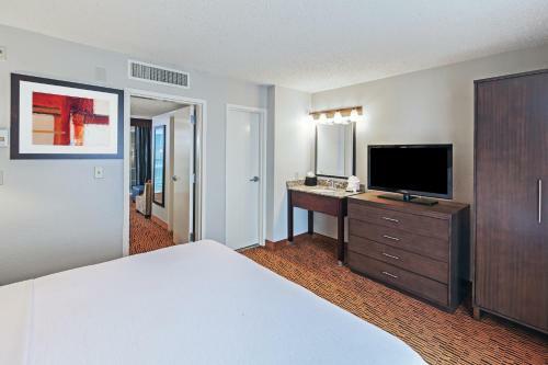 Hotel Embassy Suites Dallas - Market Center
