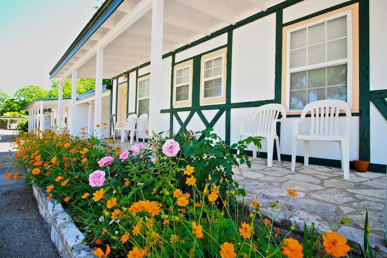 Hotel Peach Tree Inn & Suites