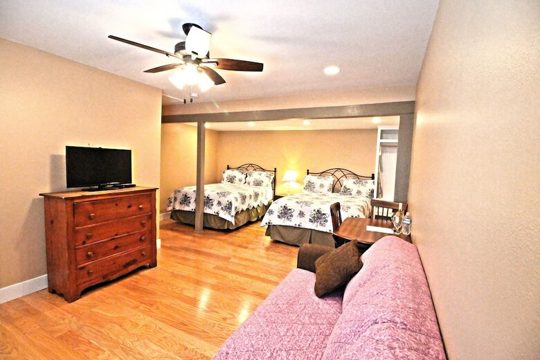 Hotel Peach Tree Inn & Suites