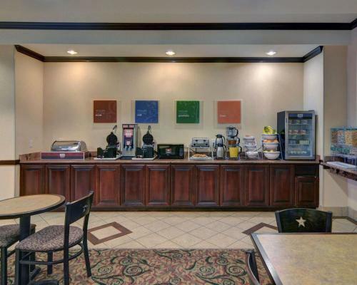 Hotel Comfort Suites Fort Worth South