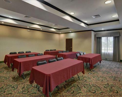 Hotel Comfort Suites Fort Worth South