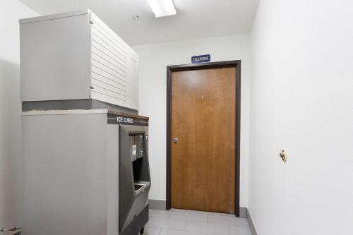 Hotel Motel 6 Dallas Northeast