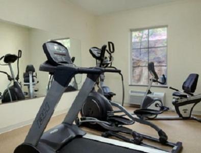 Hotel Baymont Inn And Suites Henderson