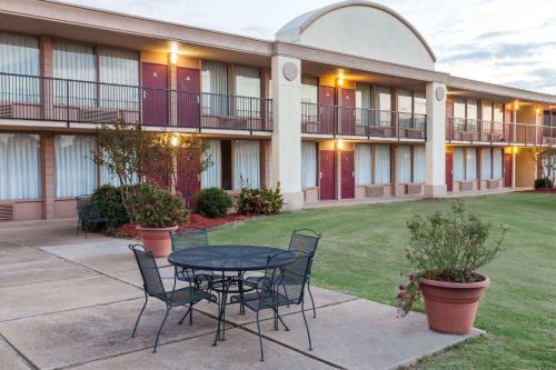 Motel Days Inn Hillsboro