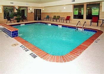 Hotel Comfort Suites Hillsboro