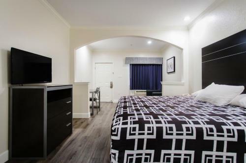 Hotel Scottish Inn & Suites Willowbrook