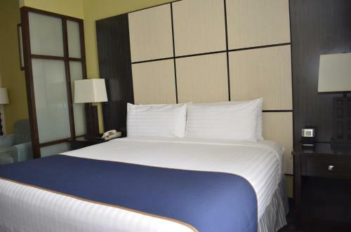 Hotel Super 8 Dfw Airport North