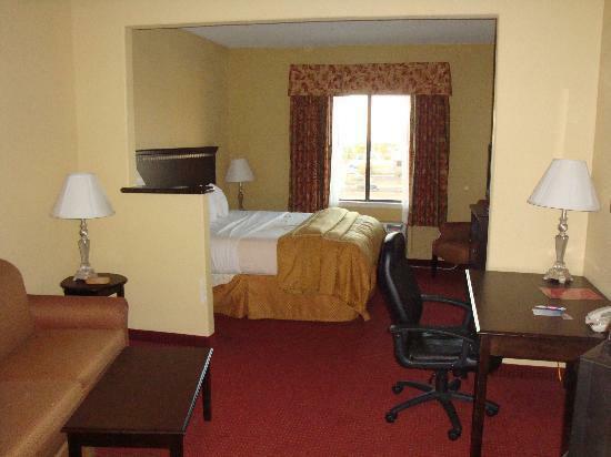 Hotel Amerik Suites Laredo At Mall Del Norte