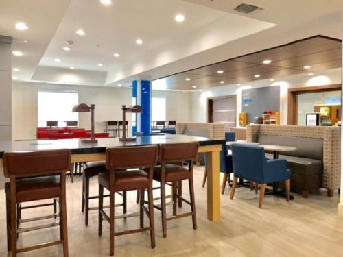 Hotel Holiday Inn Express & Suites Longview South I-20