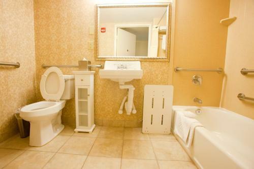 Hotel Doubletree By Hilton Midland Plaza