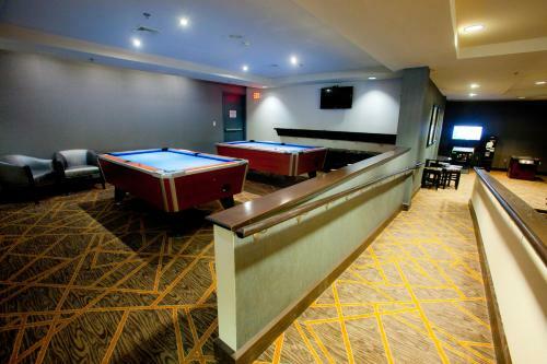 Hotel Doubletree By Hilton Midland Plaza