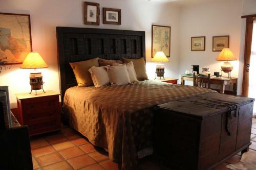 Hotel Cibolo Creek Ranch