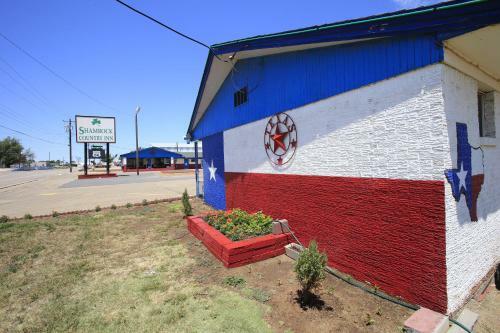 Motel Shamrock Country Inn
