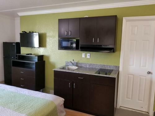 Motel Days Inn Downtown/riverwalk Area