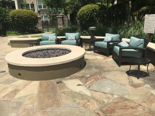 Resort Style Apartment/home - The Woodlands