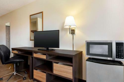 Hotel Super 8 Waco University Area