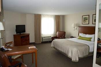 Hotel Candlewood Victoria